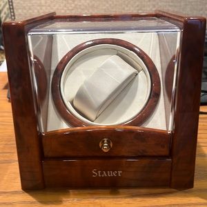 Watch winder